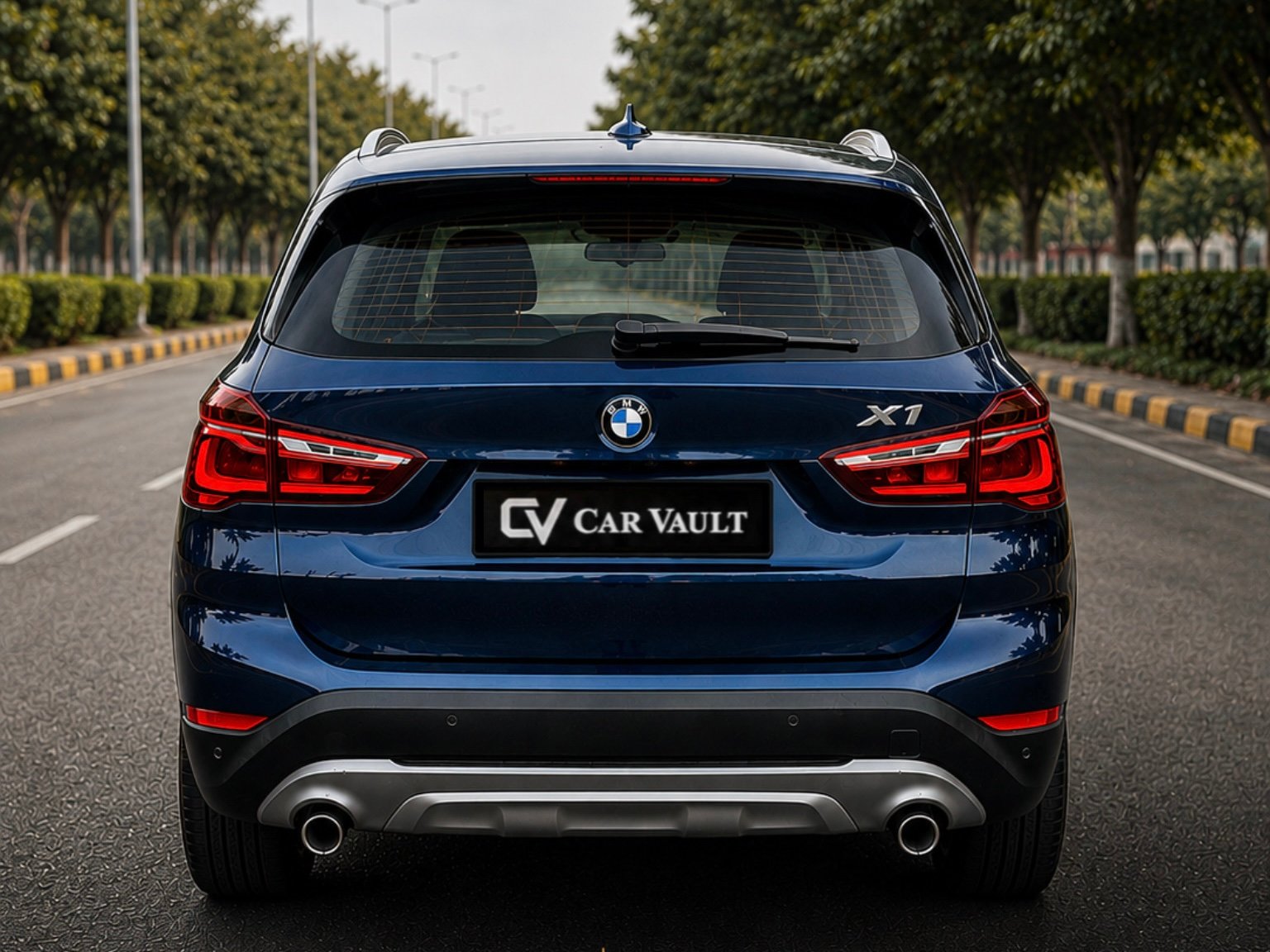 BMW X1 sDrive20d 2018 Mediterranean Blue - Rear View