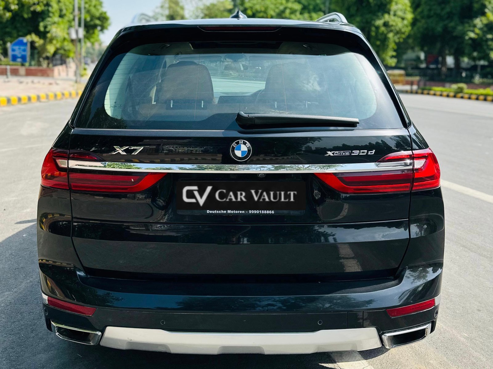 BMW X7 xDrive30d 2021 Black - Rear