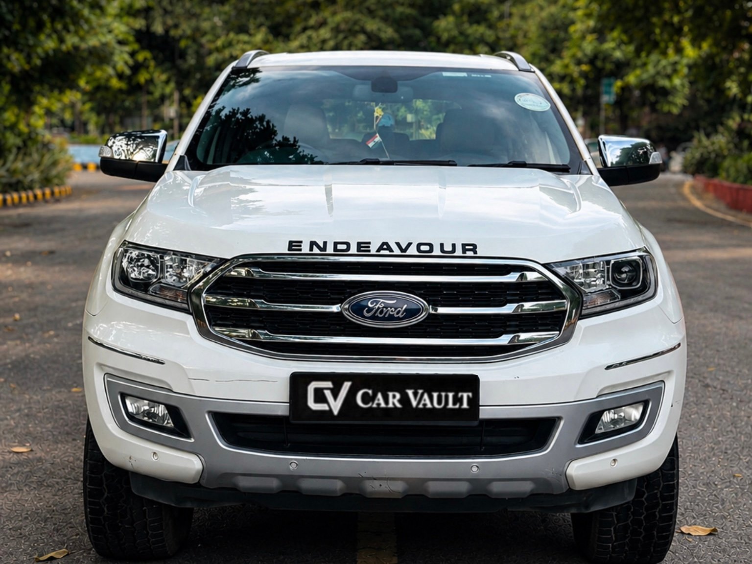 Ford Endeavour Titanium+ 2020 White - Front View