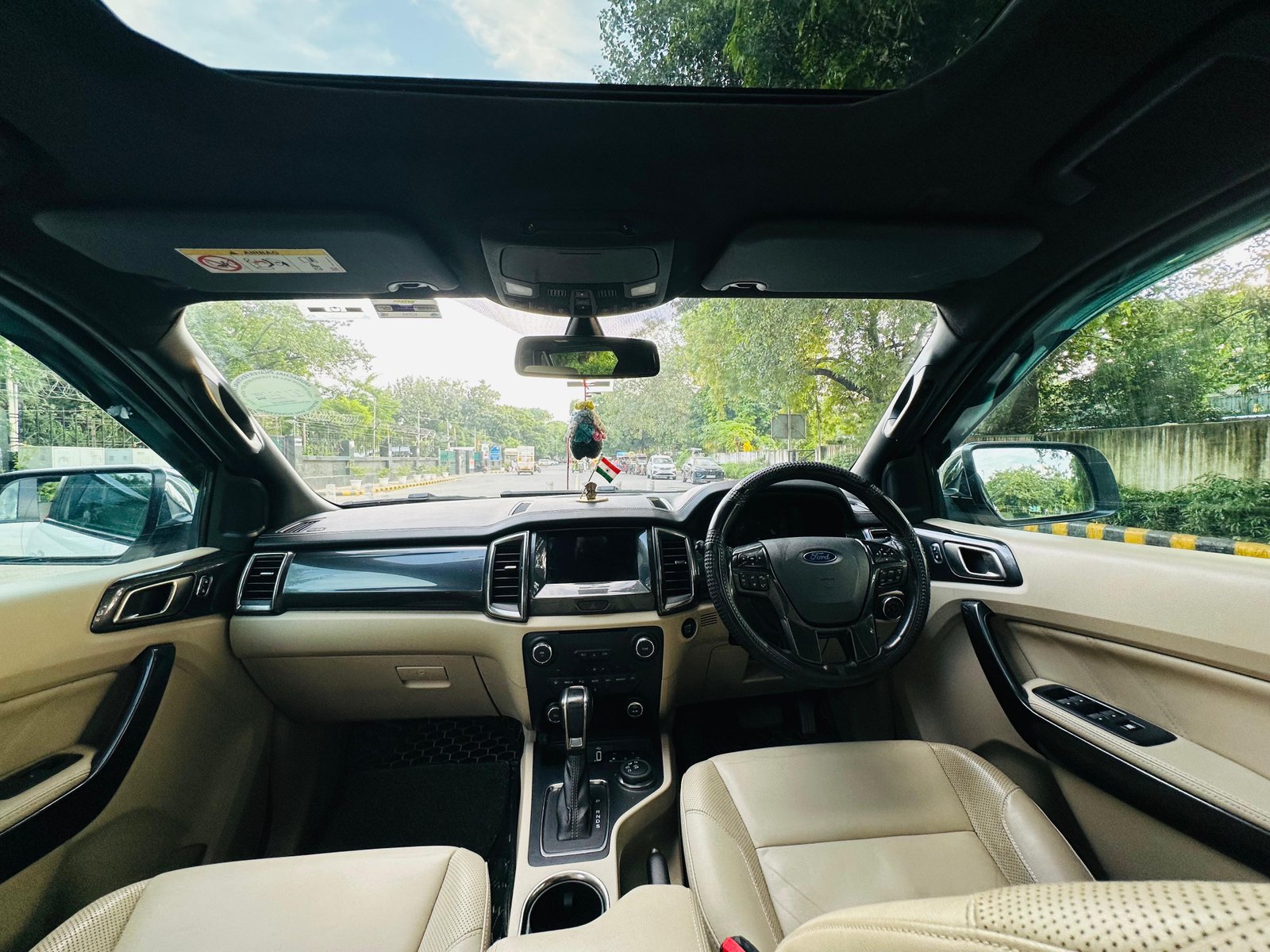 Ford Endeavour Titanium+ 2020 White - Interior