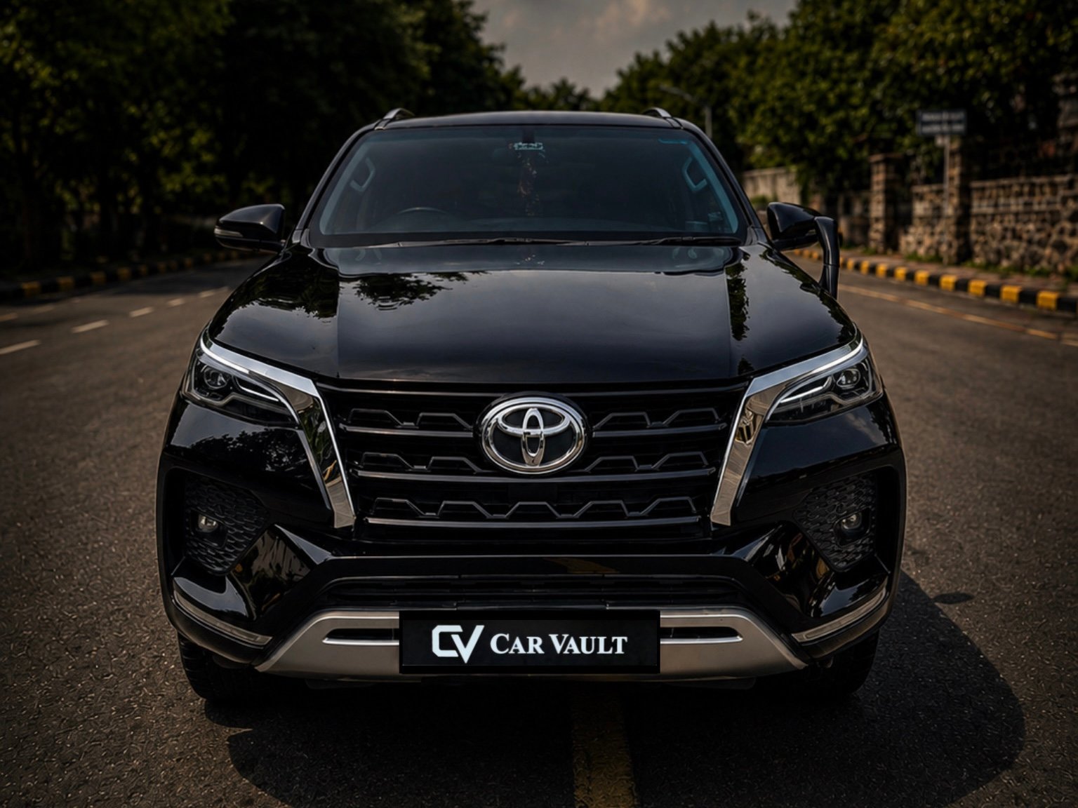 Toyota Fortuner Petrol AT 2025 - Front View