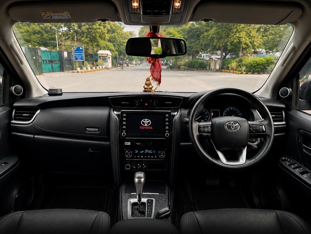 Toyota Fortuner Petrol AT 2025 - Interior