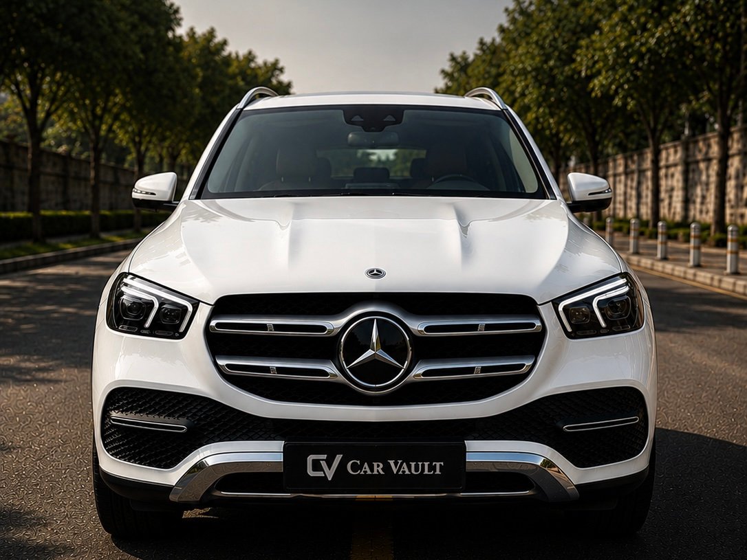 Mercedes-Benz GLE 300d 2020 - Front View