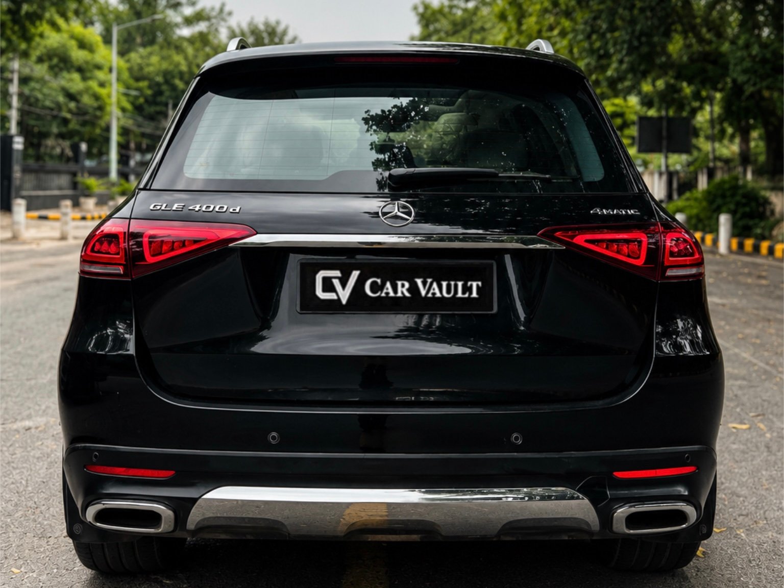 Mercedes-Benz GLE 400d 4MATIC 2022 Black - Rear