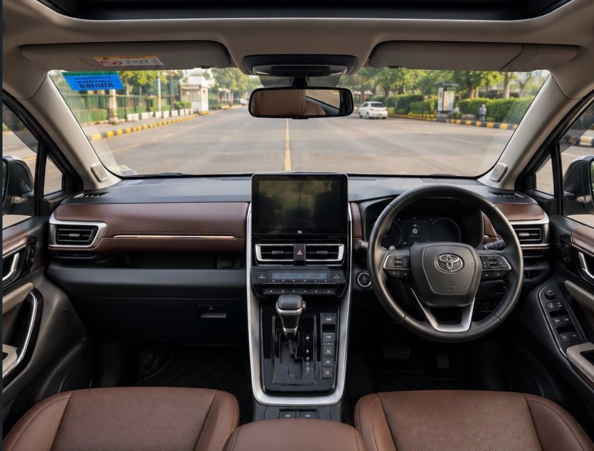 Toyota Innova Hycross ZX(O) 2024 White - Interior