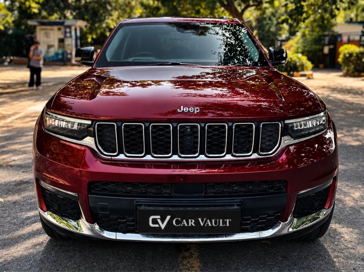 Jeep Grand Cherokee 2024 - Front View
