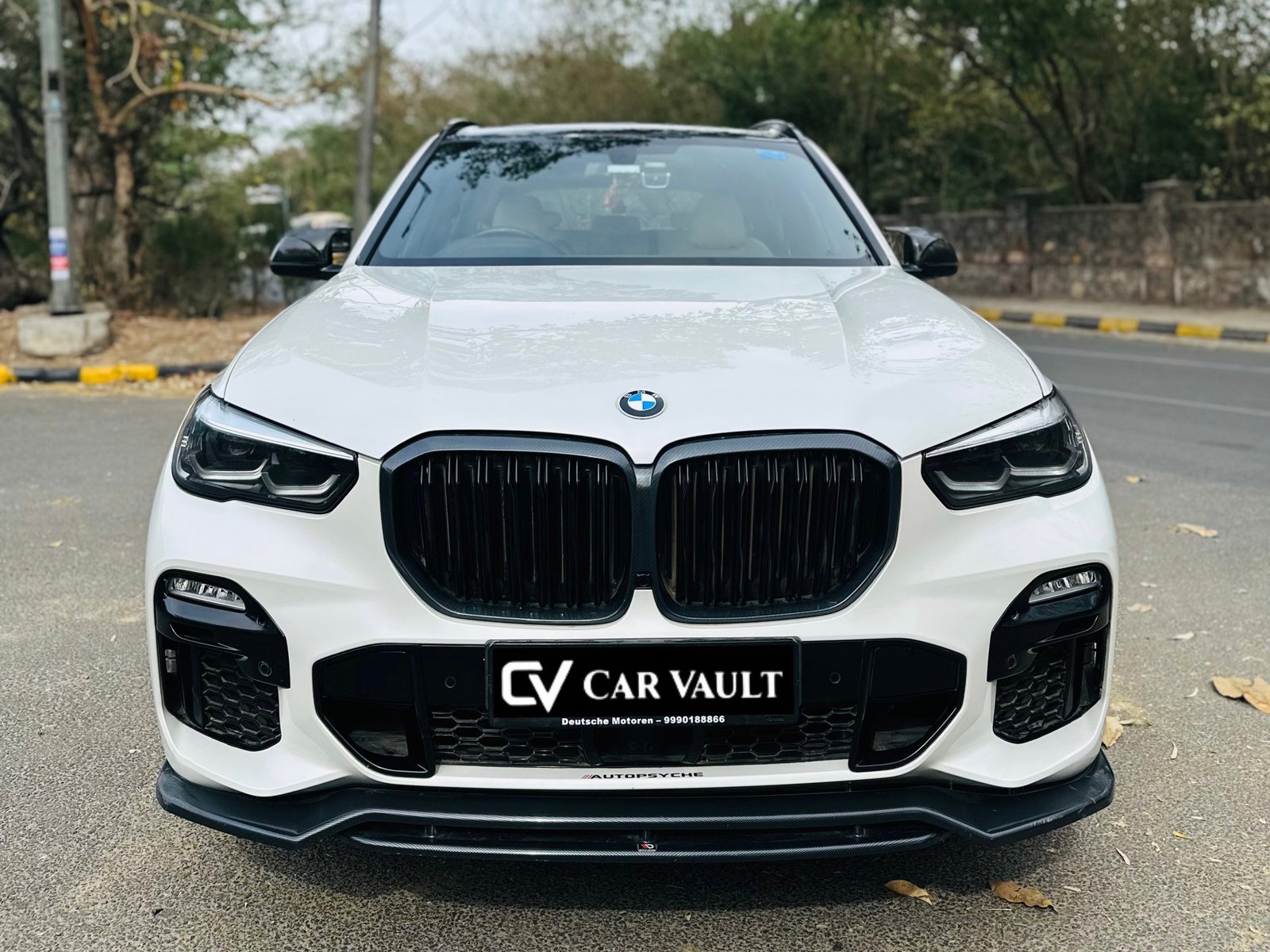 BMW X5 40i · Stage 2 - Front View